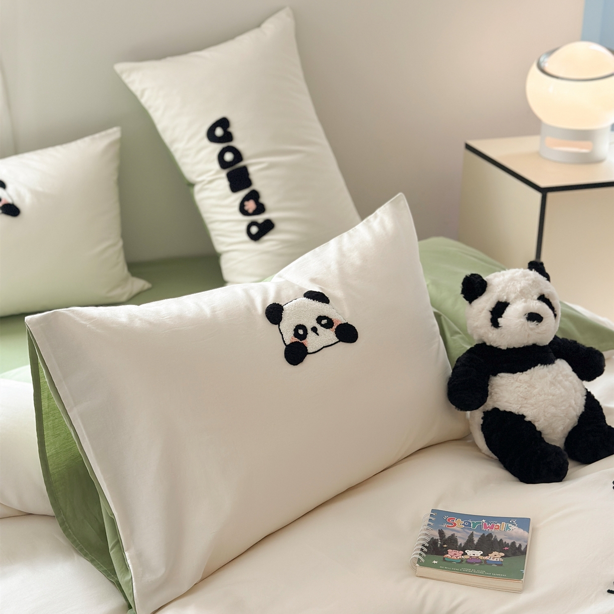 91家纺网 家纺一手货源 找家纺 丽涵家纺 2026新款50S全棉纯棉水洗棉毛巾绣花四件套幸运圣诞 熊猫嘟嘟