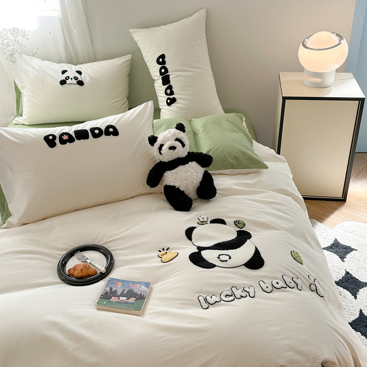 91家纺网 家纺一手货源 找家纺 丽涵家纺 2026新款50S全棉纯棉水洗棉毛巾绣花四件套幸运圣诞 熊猫嘟嘟