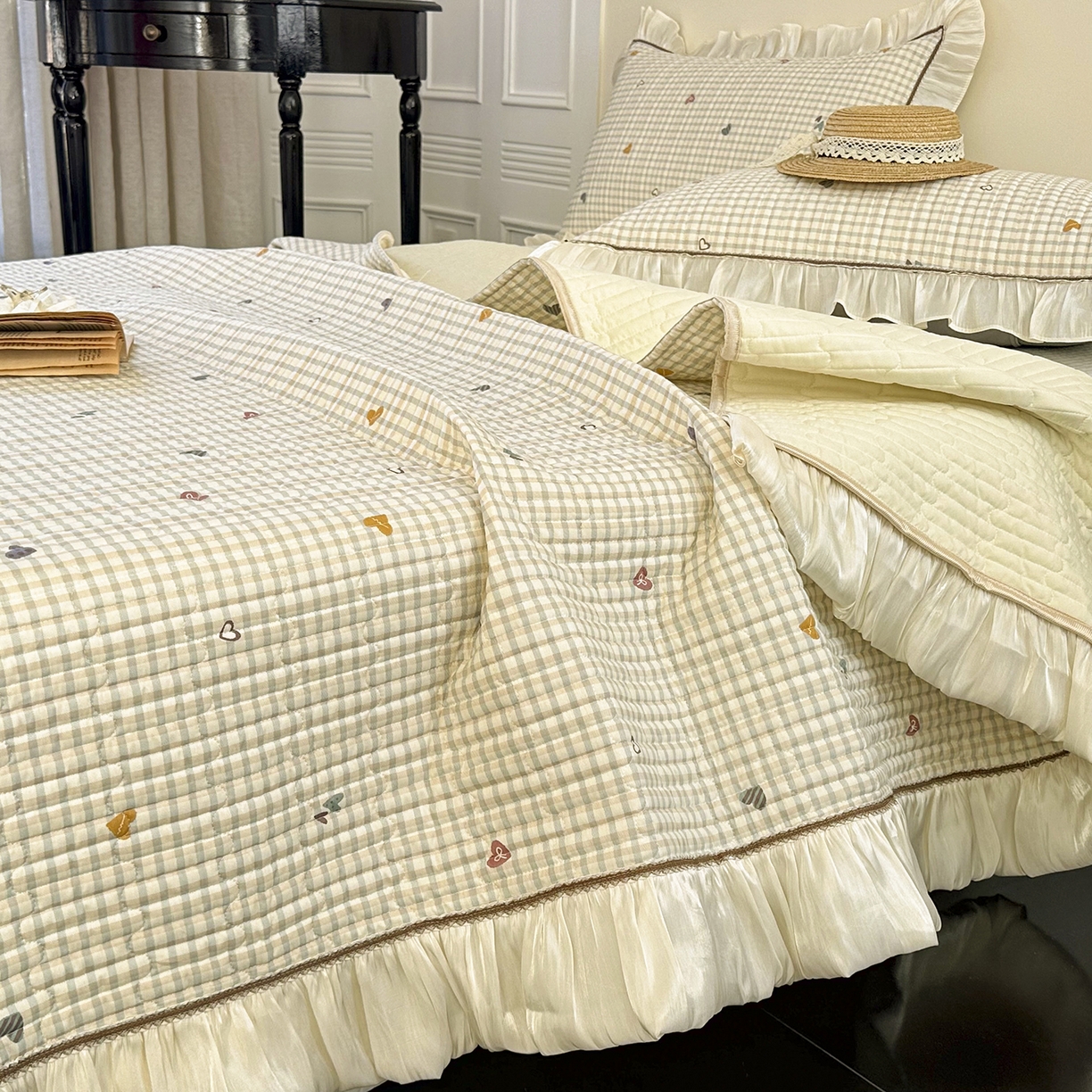 91家纺网 家纺一手货源 找家纺 美优兰 2026新款全棉13372法式花边床盖（含买家秀） 爱心格