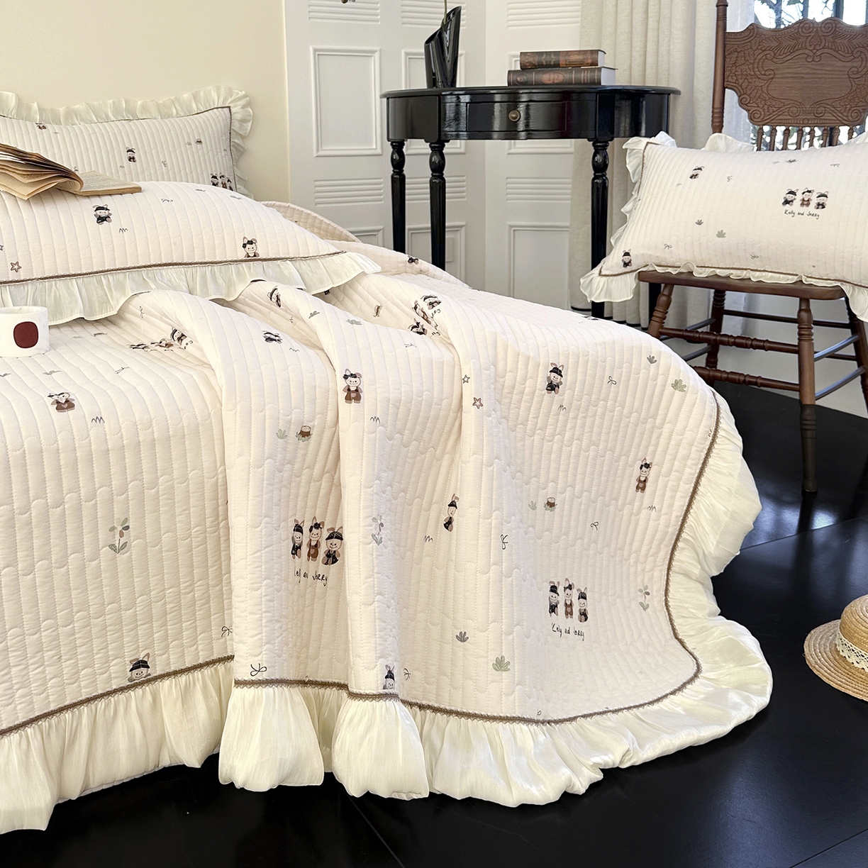 91家纺网 家纺一手货源 找家纺 美优兰 2026新款全棉13372法式花边床盖（含买家秀） 奶酪兔