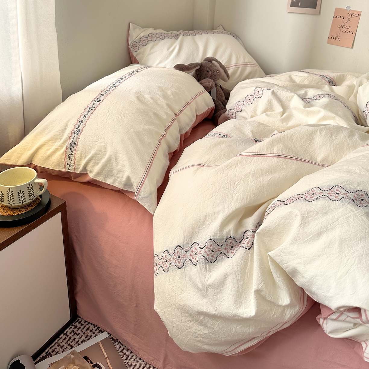 91家纺网 家纺一手货源 找家纺 艾咪-Amy ntmy 2026新款法式复古风全棉纯棉色织提花四件套-繁花 繁花粉