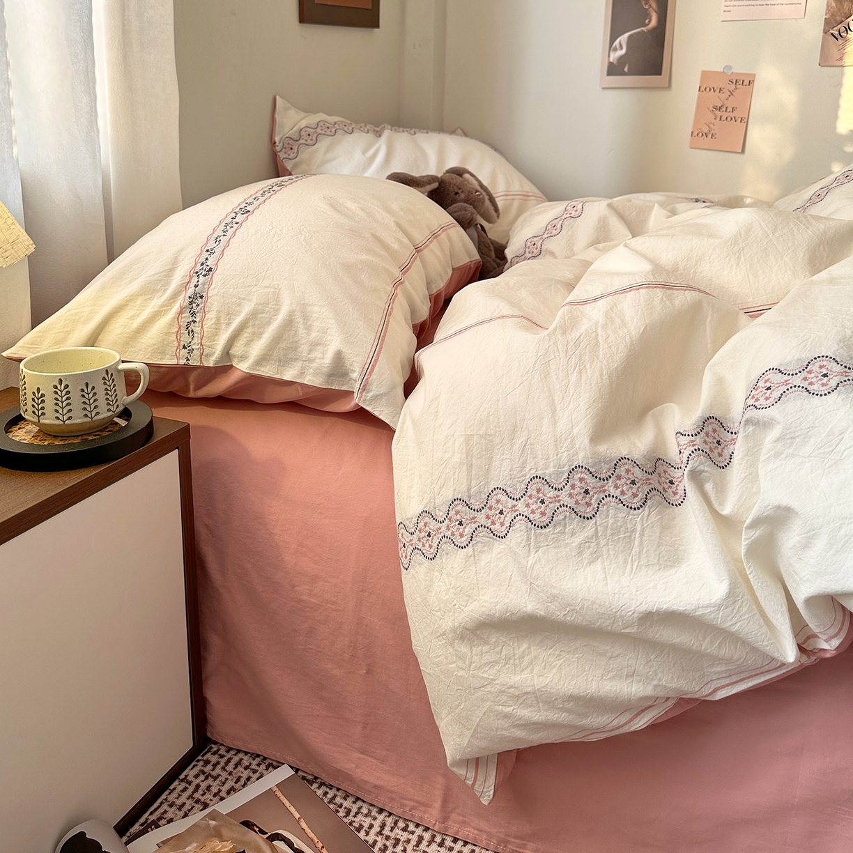 91家纺网 家纺一手货源 找家纺 艾咪-Amy ntmy 2026新款法式复古风全棉纯棉色织提花四件套-繁花 繁花粉