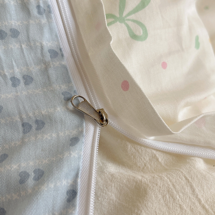 91家纺网 家纺一手货源 找家纺 瑞莱 2026新款全棉印花单被套系列 七彩蝴蝶结