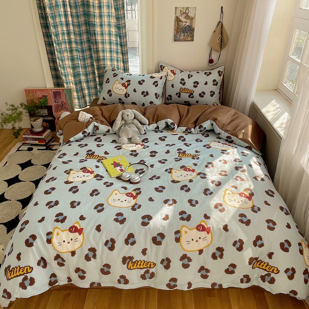 91家纺网 家纺一手货源 找家纺 瑞莱 2026新款全棉印花单被套系列 猫吃鱼（蓝）