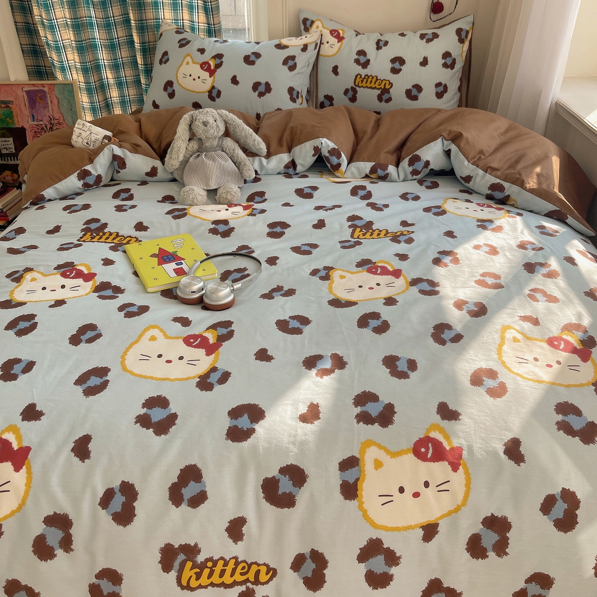 91家纺网 家纺一手货源 找家纺 瑞莱 2026新款全棉印花单被套系列 猫吃鱼（蓝）