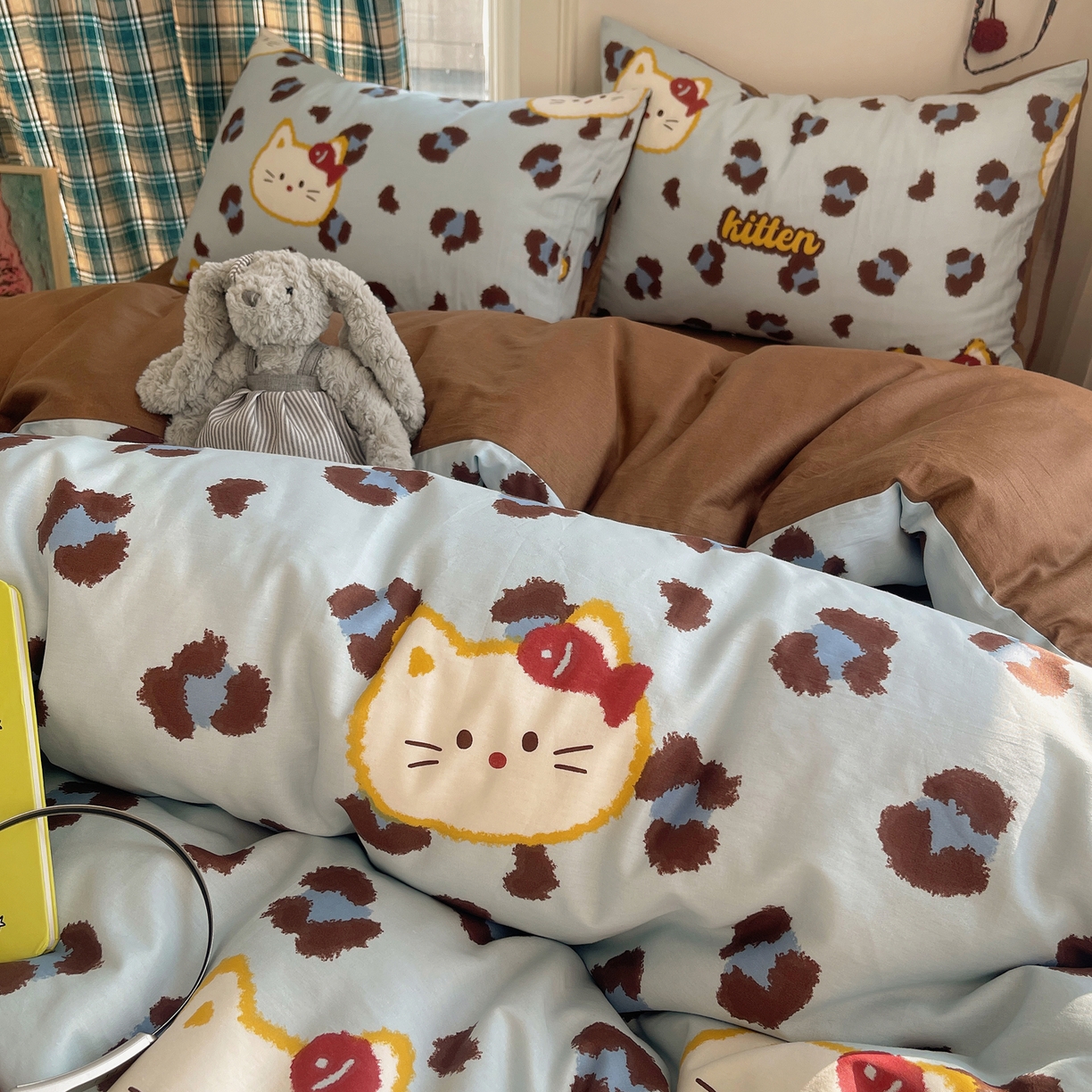 91家纺网 家纺一手货源 找家纺 瑞莱 2026新款全棉印花单被套系列 猫吃鱼（蓝）