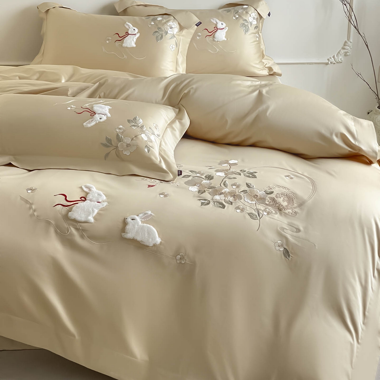 91家纺网 家纺一手货源 找家纺 （总） 2026新年锦鲤A类贡缎长绒棉四件套纯棉重工刺绣被套床单床笠喜庆床上用品-柏丽兔