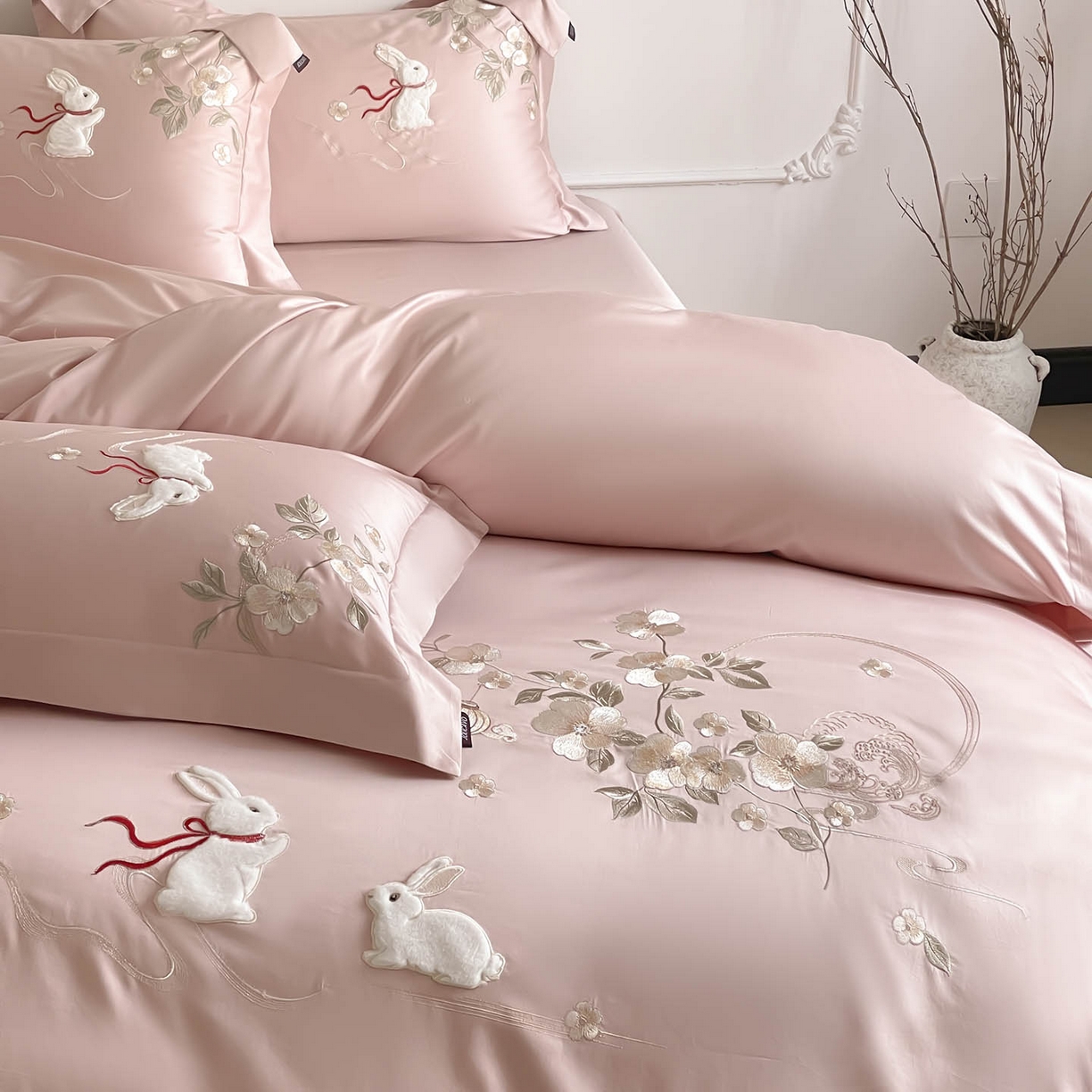 91家纺网 家纺一手货源 找家纺 （总） 2026新年锦鲤A类贡缎长绒棉四件套纯棉重工刺绣被套床单床笠喜庆床上用品