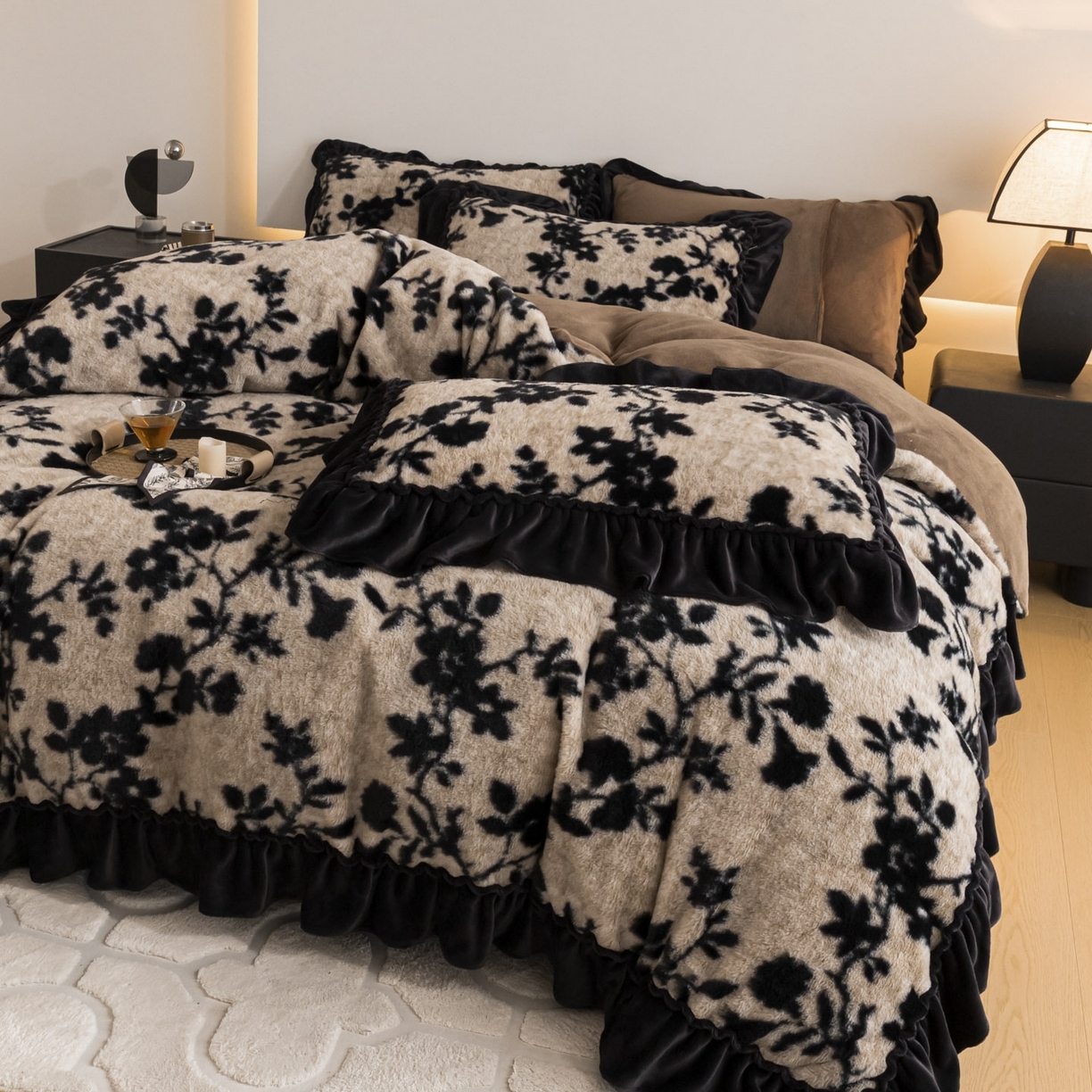 91家纺网 家纺一手货源 找家纺 （总）迪梦姿家纺 2025新款轻奢美拉德高克重兔毛花边床单四件套