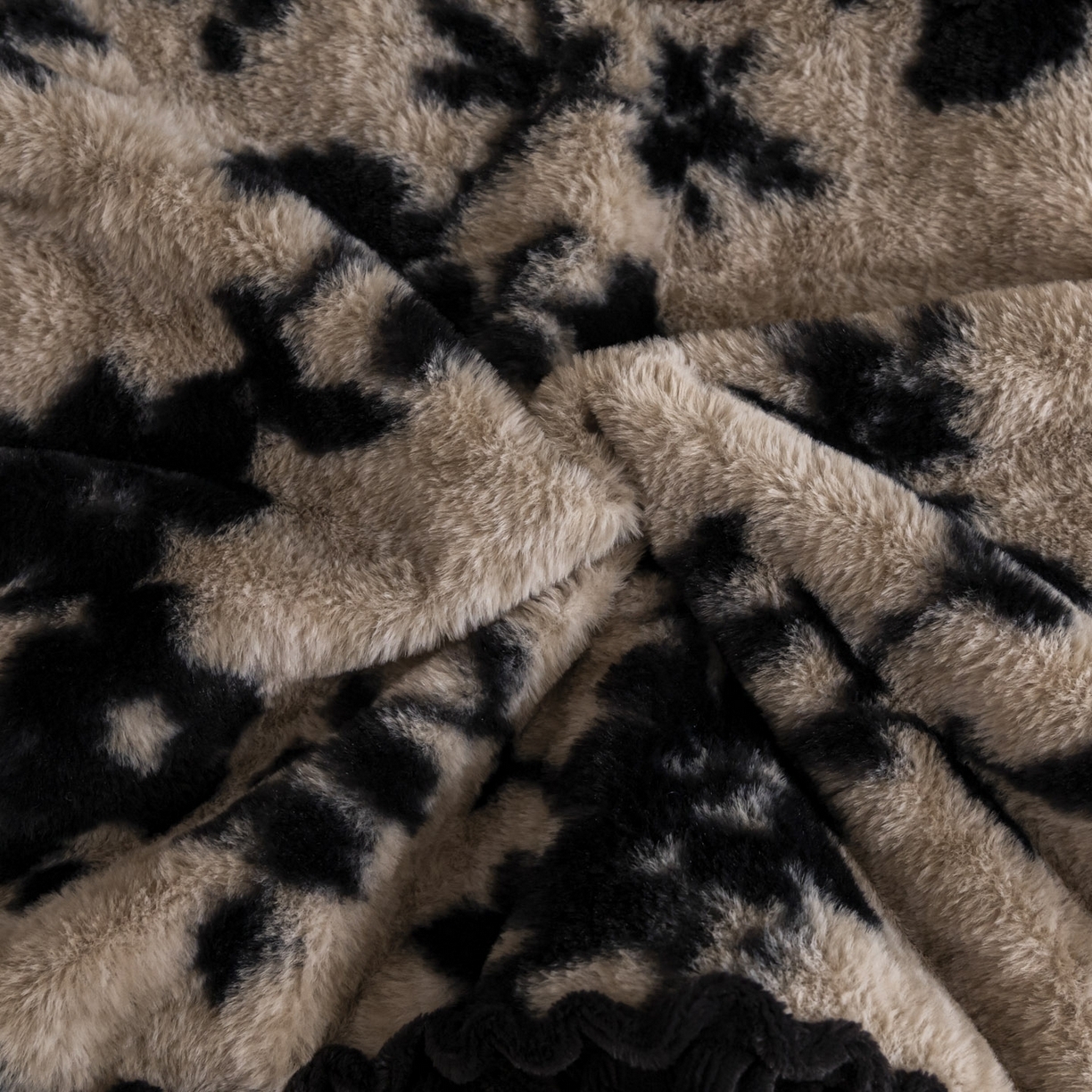 91家纺网 家纺一手货源 找家纺 （总）迪梦姿家纺 2025新款轻奢美拉德高克重兔毛花边床单四件套