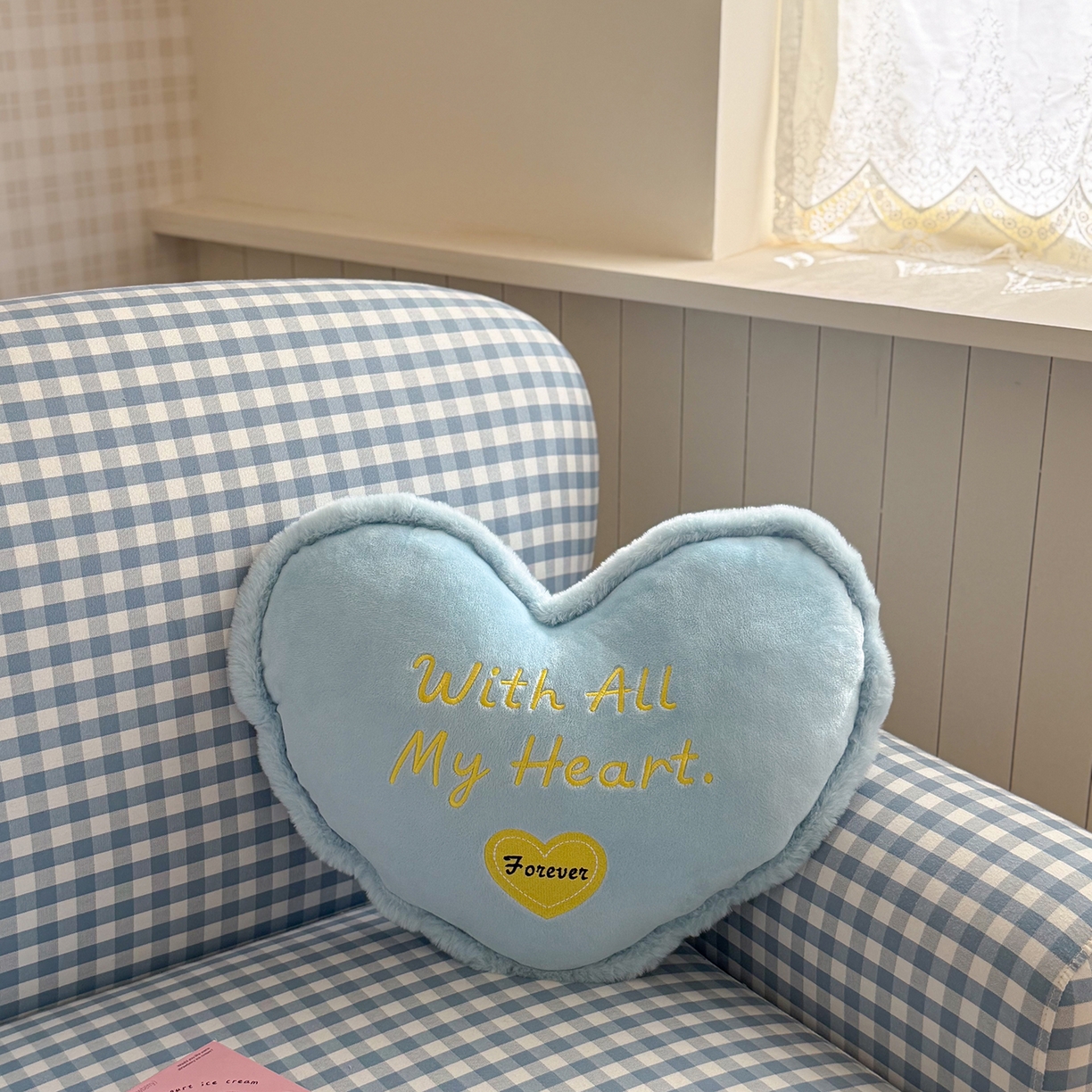 91家纺网 家纺一手货源 找家纺  【3.7周六秒杀 三人助力9.9带回家】水晶绒马卡龙爱心抱枕