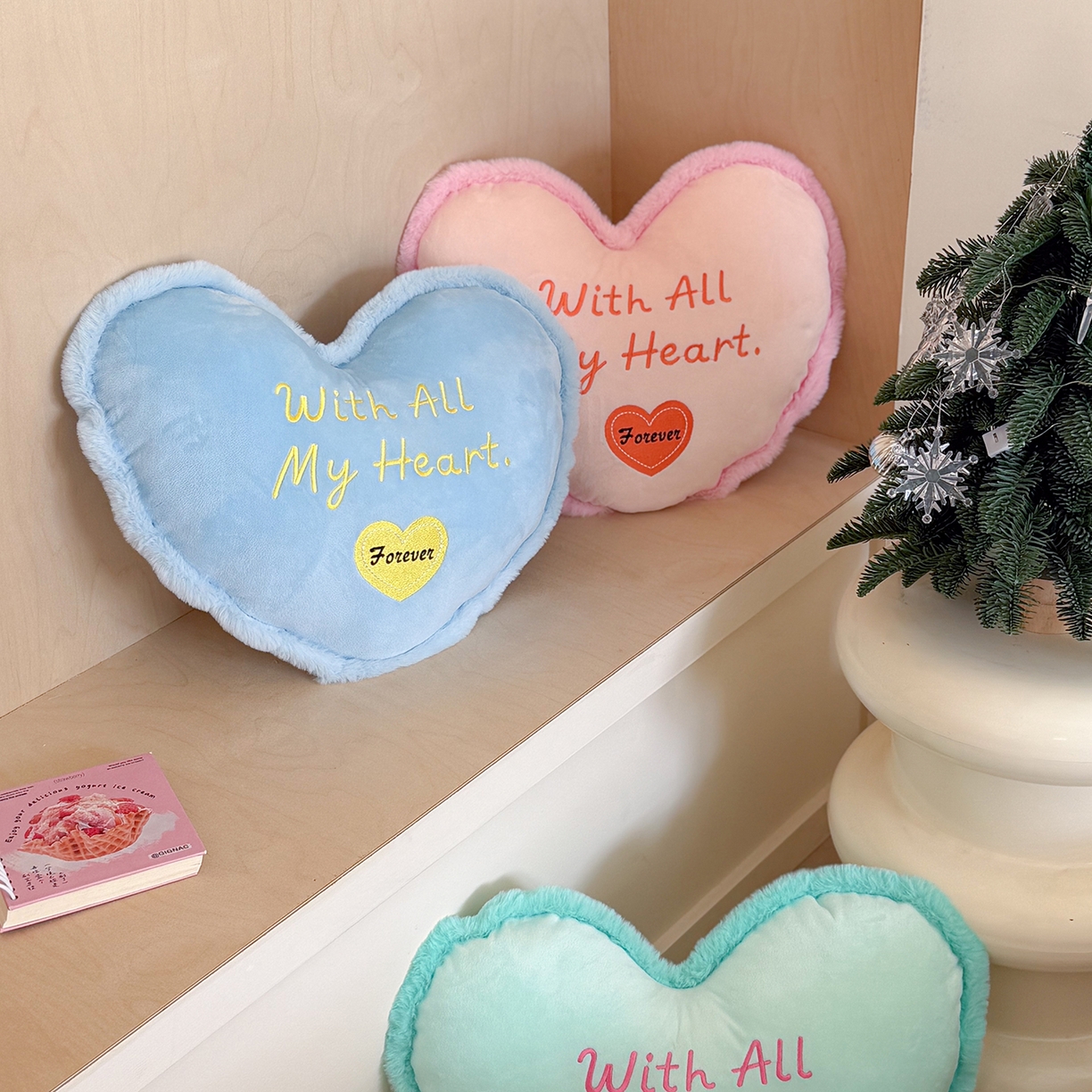 91家纺网 家纺一手货源 找家纺 美茉家居 2026新款水晶绒马卡龙爱心抱枕 天蓝色