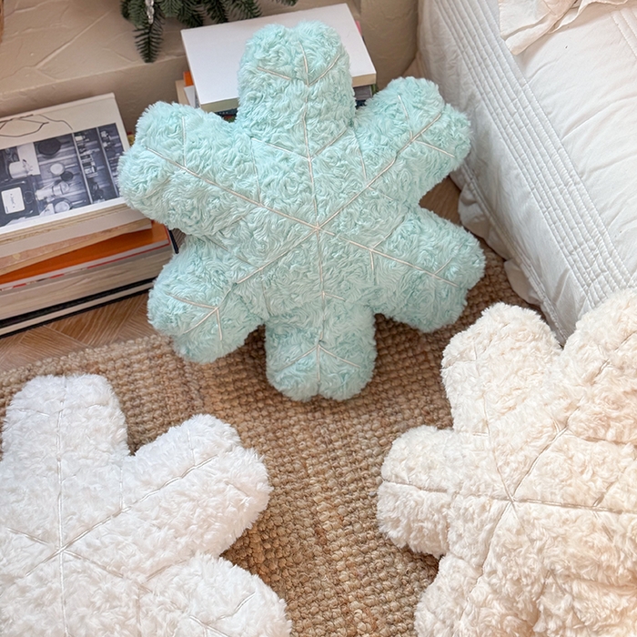 91家纺网 家纺一手货源 找家纺 （总）美茉家居 2026新款兔毛刷花雪绒花抱枕