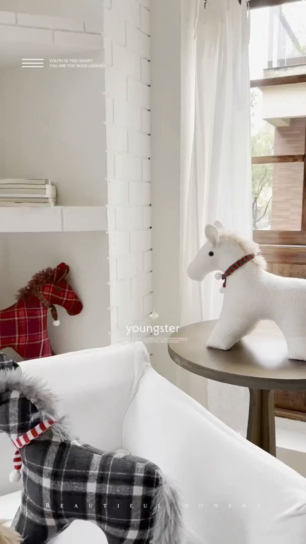 91家纺网 家纺一手货源 找家纺 （总）美茉家居 2025新款小马立体玩偶抱枕