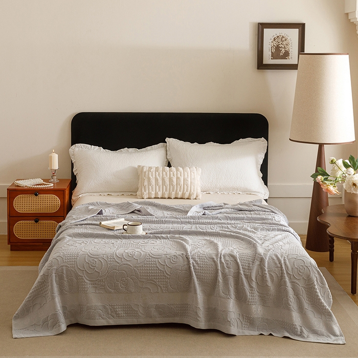 91家纺网 家纺一手货源 找家纺 悦然毛巾被 2026新款全棉老式毛巾被夏被空调毯 山茶旧梦浅灰