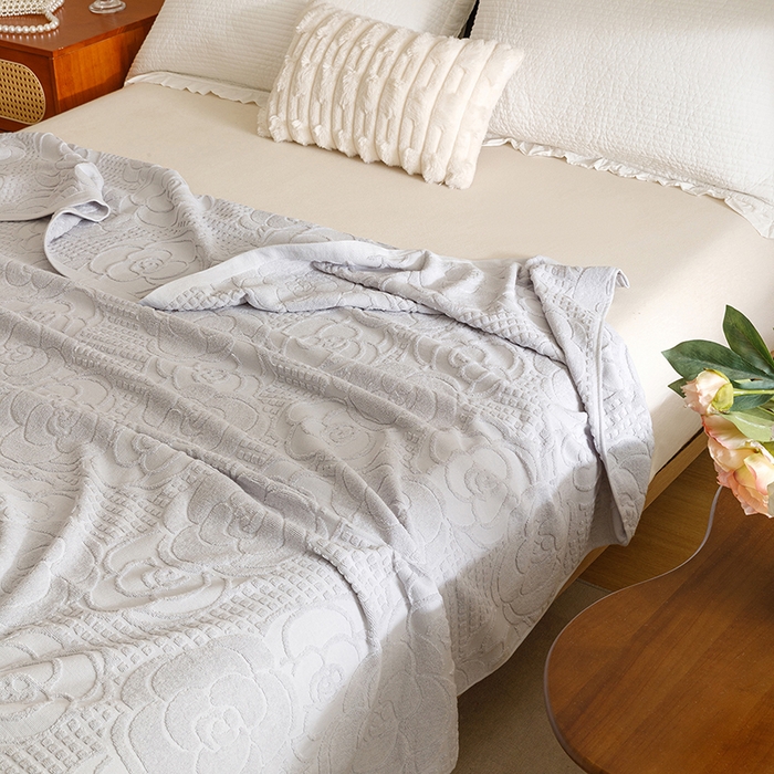 91家纺网 家纺一手货源 找家纺 悦然毛巾被 2026新款全棉老式毛巾被夏被空调毯 山茶旧梦浅灰