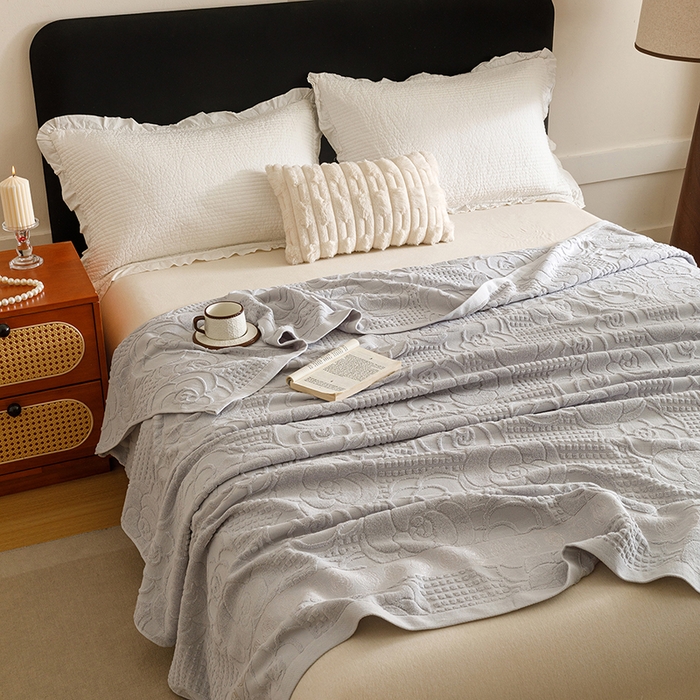 91家纺网 家纺一手货源 找家纺 悦然毛巾被 2026新款全棉老式毛巾被夏被空调毯 山茶旧梦浅灰