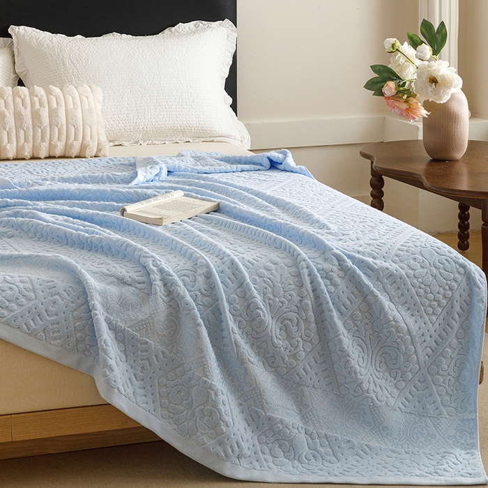 91家纺网 家纺一手货源 找家纺 悦然毛巾被 2026新款全棉老式毛巾被夏被空调毯 菱纹浅蓝