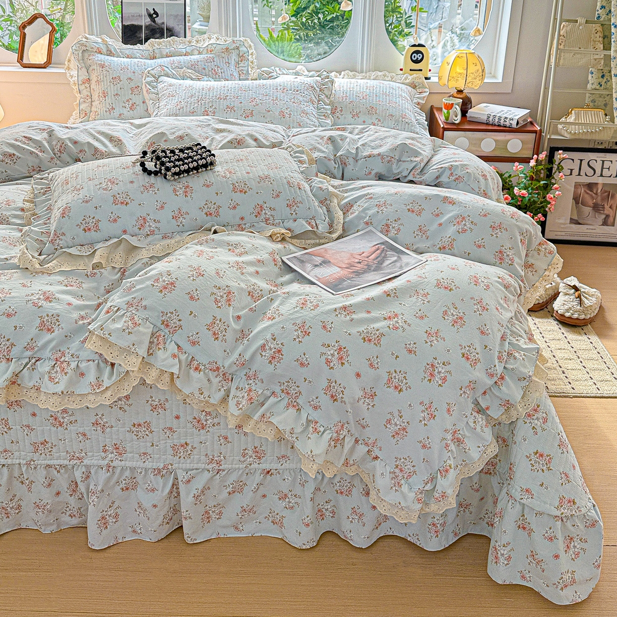 91家纺网 家纺一手货源 找家纺  梦莱斯 2026新款小清新可爱风纯棉花边床盖四件套 蓝色梦铃