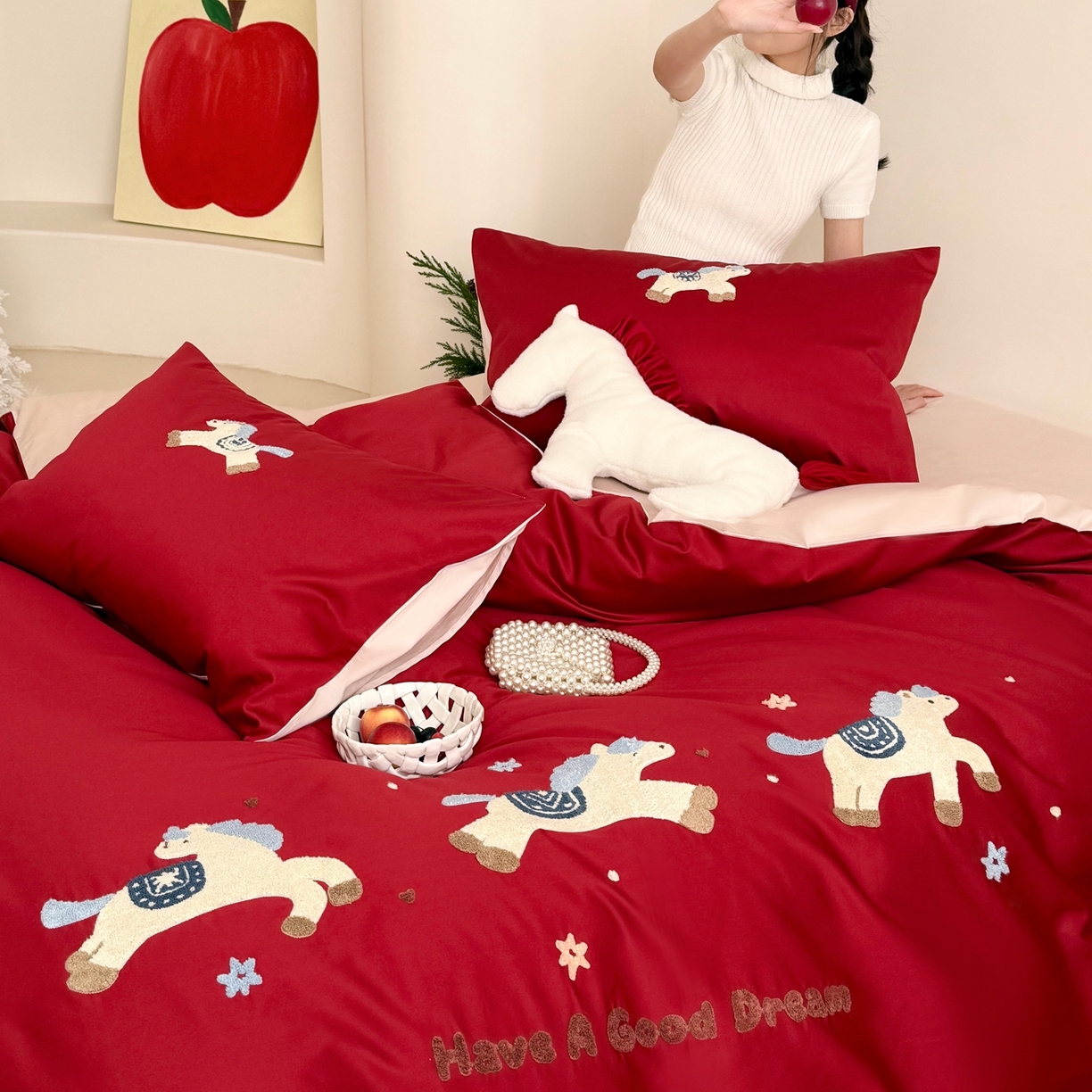 91家纺网 家纺一手货源 找家纺 （总）鹿班家居 2026春夏新款100S长绒棉纯棉毛巾绣系列四件套-幸运小马（标准会员-20元）