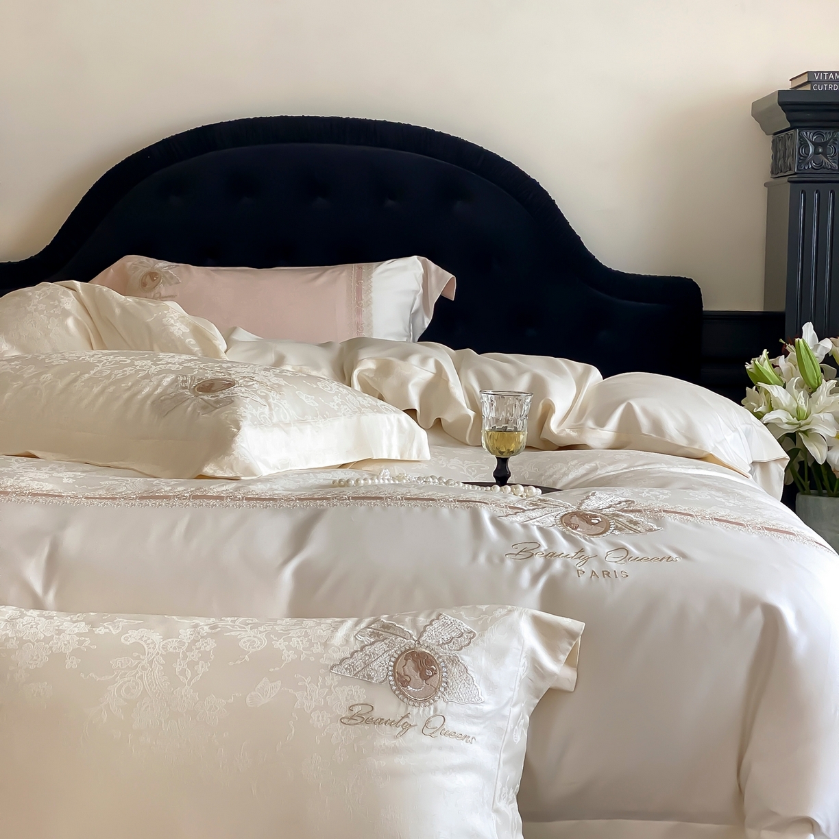 91家纺网 家纺一手货源 找家纺 初拾 2026春夏新款全棉纯棉蕾丝提花绣花四件套-巴黎恋人 巴黎恋人-素影白