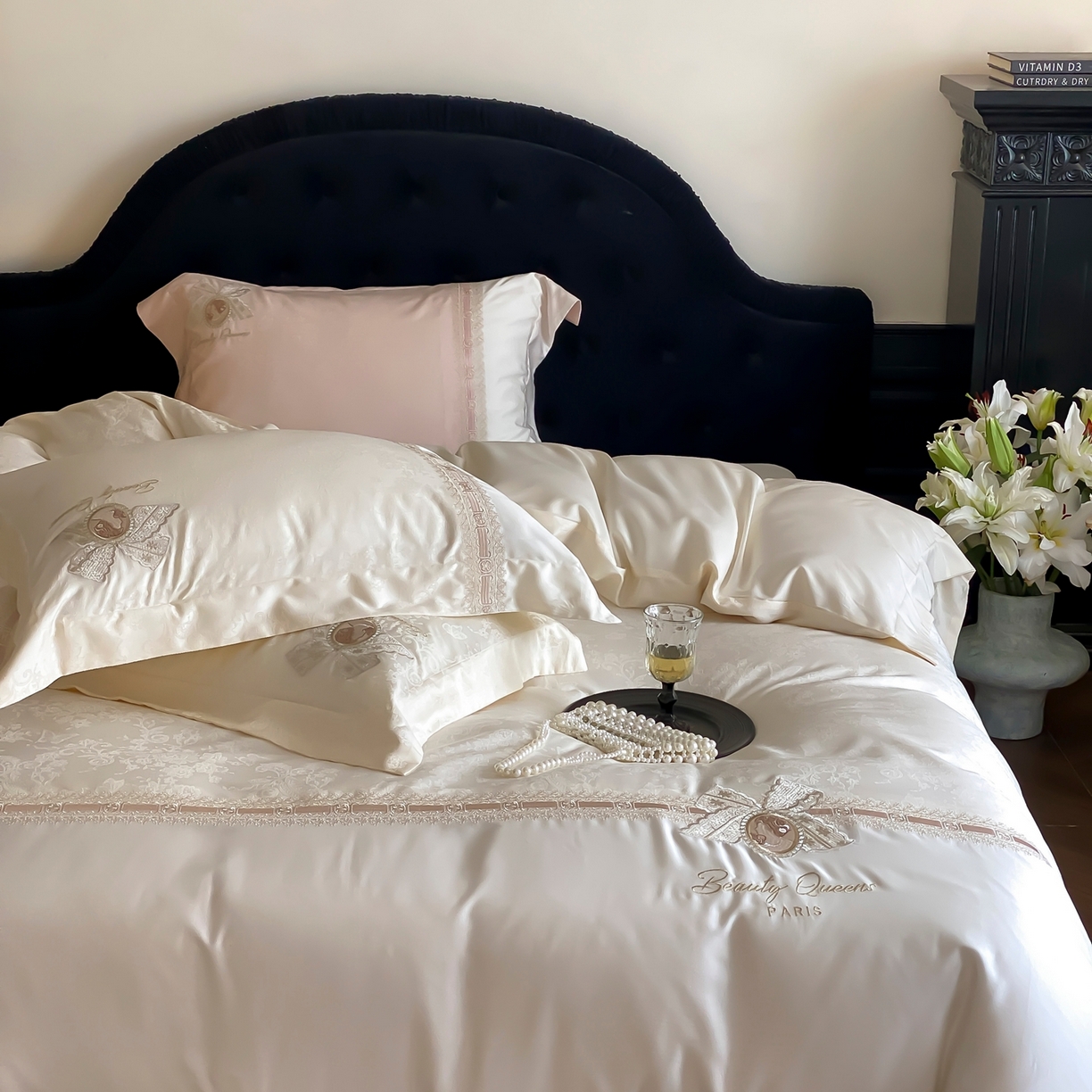 91家纺网 家纺一手货源 找家纺 初拾 2026春夏新款全棉纯棉蕾丝提花绣花四件套-巴黎恋人 巴黎恋人-素影白