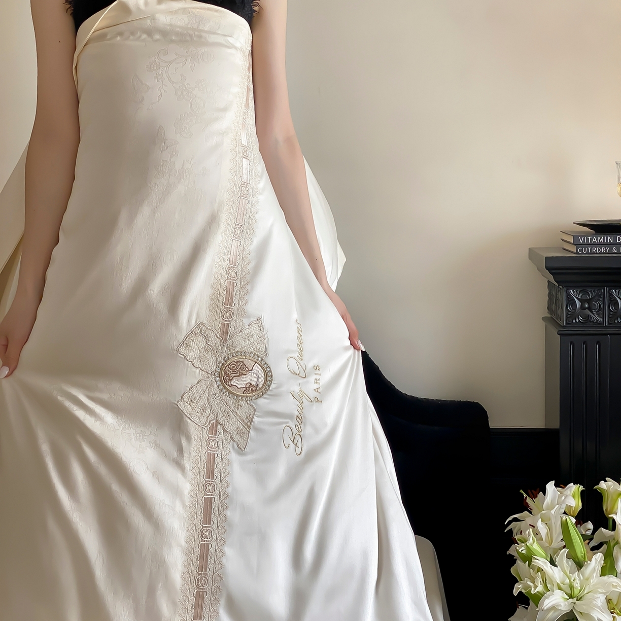 91家纺网 家纺一手货源 找家纺 初拾 2026春夏新款全棉纯棉蕾丝提花绣花四件套-巴黎恋人 巴黎恋人-素影白