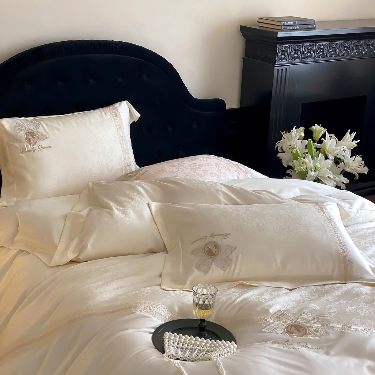 91家纺网 家纺一手货源 找家纺 初拾 2026春夏新款全棉纯棉蕾丝提花绣花四件套-巴黎恋人 巴黎恋人-素影白