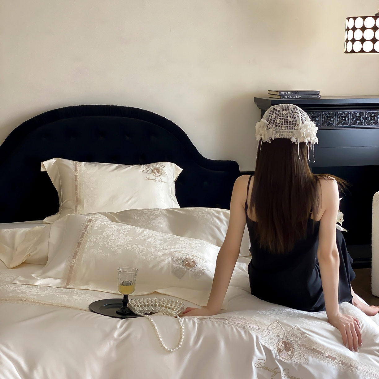 91家纺网 家纺一手货源 找家纺 初拾 2026春夏新款全棉纯棉蕾丝提花绣花四件套-巴黎恋人 巴黎恋人-素影白