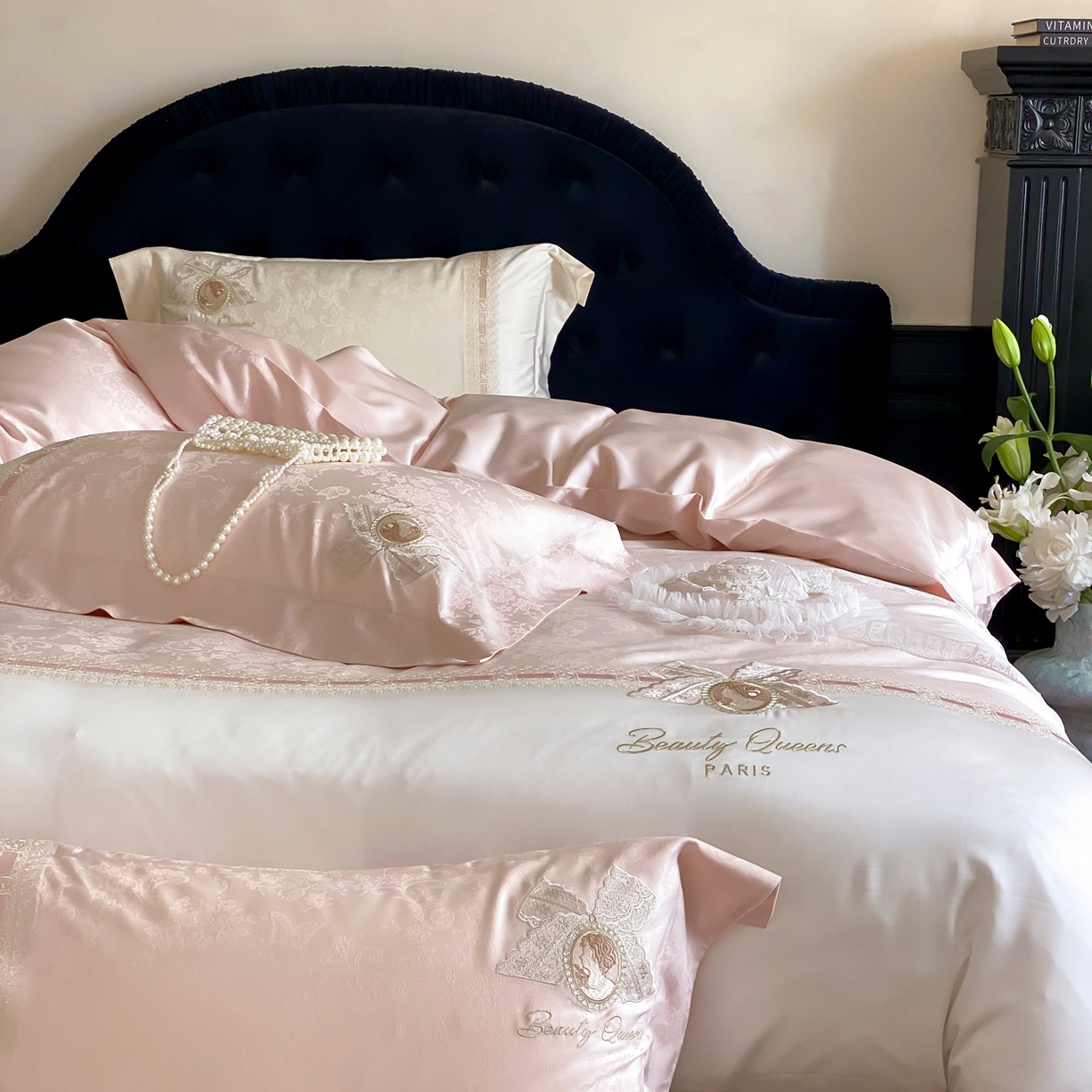 91家纺网 家纺一手货源 找家纺 初拾 2026春夏新款全棉纯棉蕾丝提花绣花四件套-巴黎恋人 巴黎恋人-粉黛