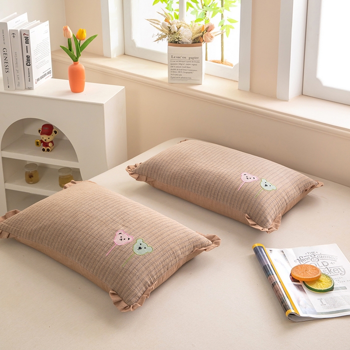 91家纺网 家纺一手货源 找家纺 梦莱家纺 2026新款自然棉麻荞麦护颈枕枕头枕芯 气球小熊-咖色