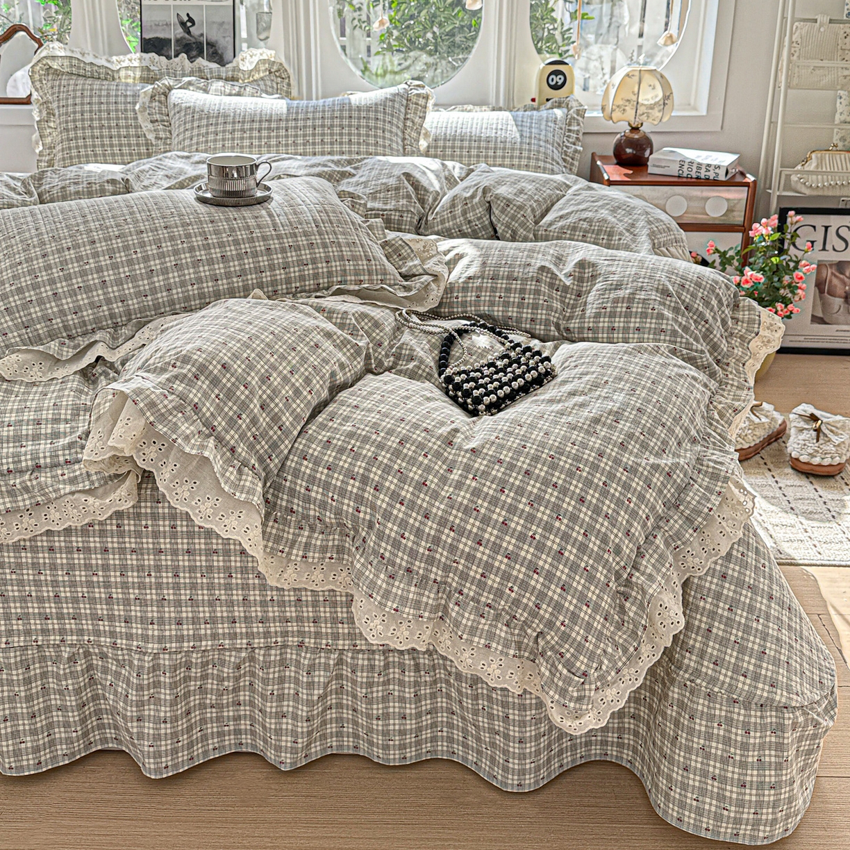 91家纺网 家纺一手货源 找家纺 （总）梦莱斯 2025新款全消光床盖款牛奶绒刺绣四件套-山茶花