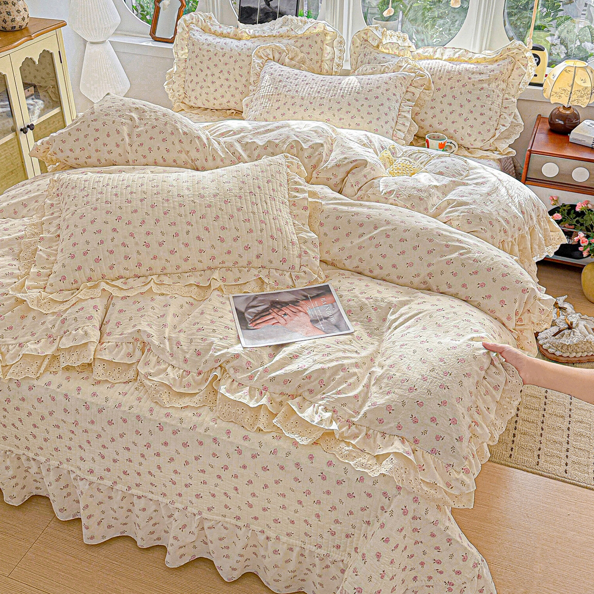 91家纺网 家纺一手货源 找家纺  梦莱斯 2026新款小清新可爱风纯棉花边床盖四件套 小玫瑰