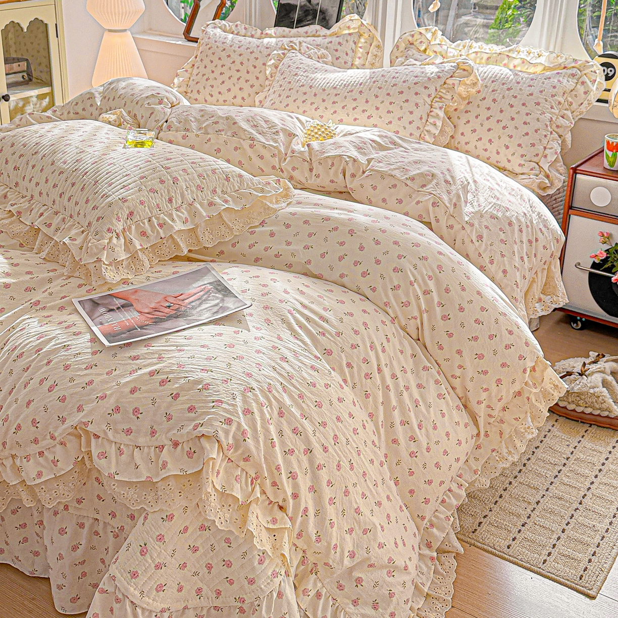 91家纺网 家纺一手货源 找家纺  梦莱斯 2026新款小清新可爱风纯棉花边床盖四件套 小玫瑰