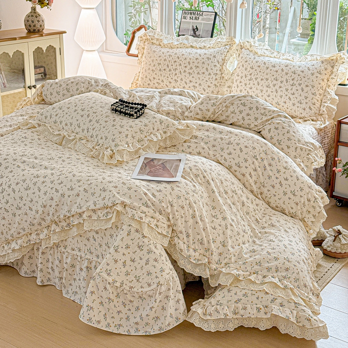 91家纺网 家纺一手货源 找家纺  梦莱斯 2026新款小清新可爱风纯棉花边床盖四件套 屿花