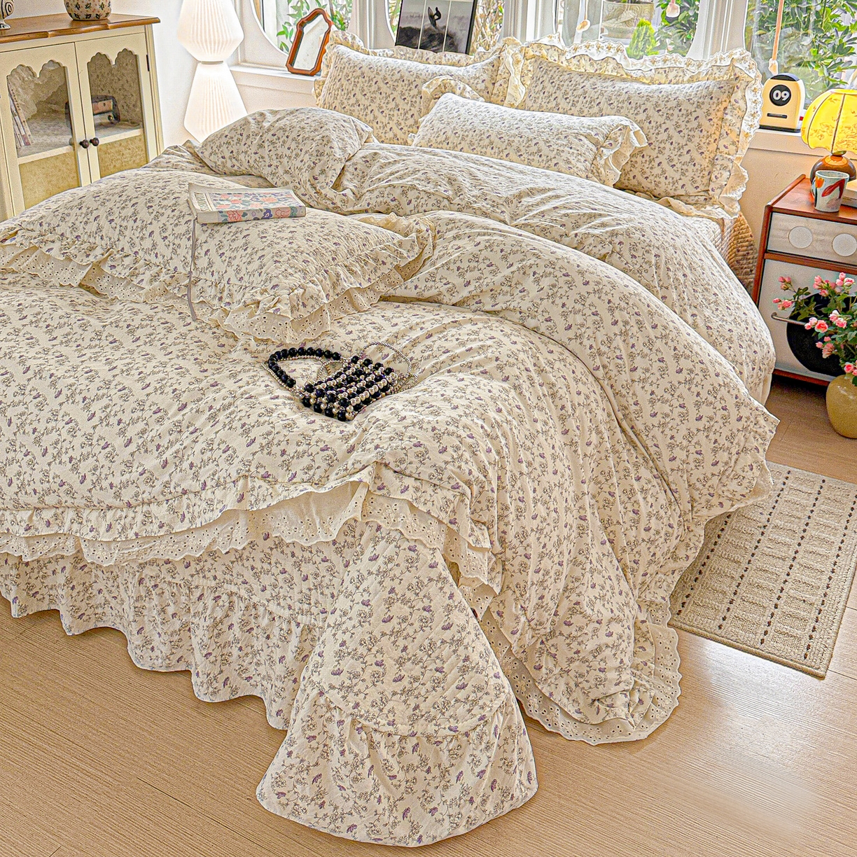 91家纺网 家纺一手货源 找家纺  梦莱斯 2026新款小清新可爱风纯棉花边床盖四件套 杏野繁花