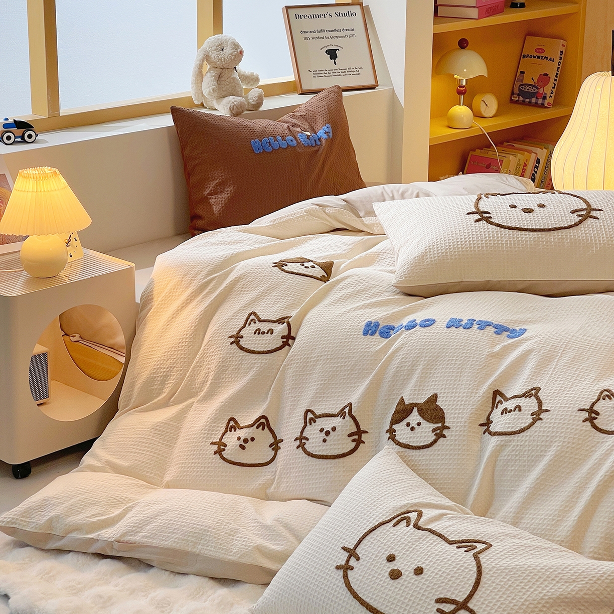 91家纺网 家纺一手货源 找家纺 （总）炫拼家纺 2026新款A类全棉纯棉华夫格毛巾绣B版40支纯棉水洗棉四件套-哆啦系列