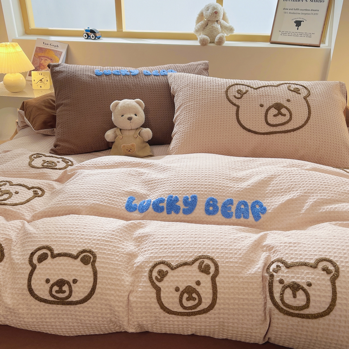 91家纺网 家纺一手货源 找家纺 炫拼家纺 2026新款A类全棉纯棉华夫格毛巾绣B版40支纯棉水洗棉四件套-哆啦系列 哆啦一小熊