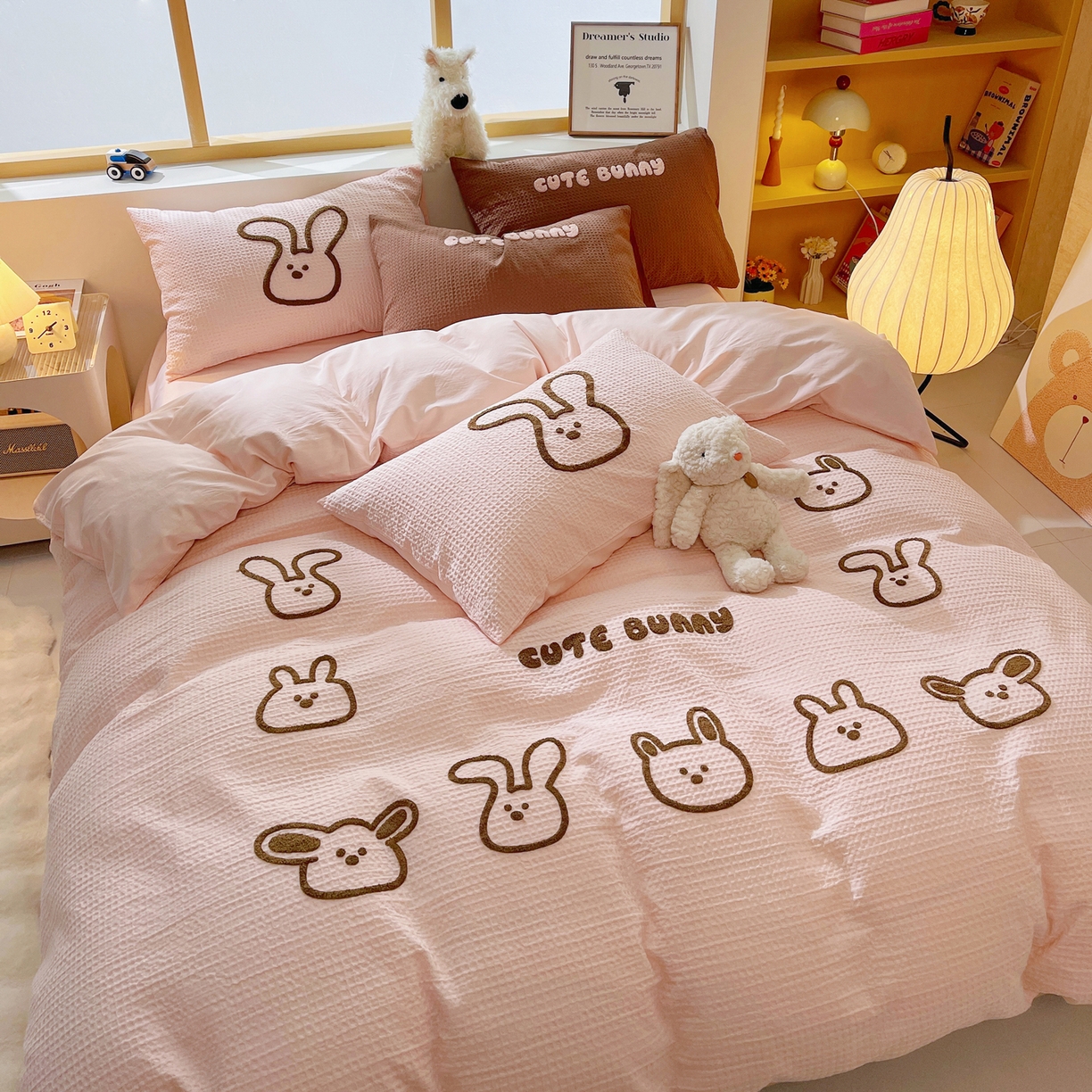 91家纺网 家纺一手货源 找家纺 炫拼家纺 2026新款A类全棉纯棉华夫格毛巾绣B版40支纯棉水洗棉四件套-哆啦系列 哆啦一小兔