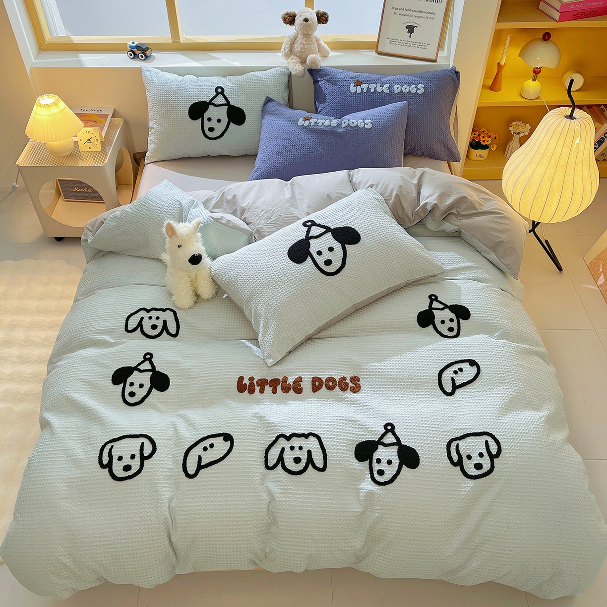 91家纺网 家纺一手货源 找家纺 炫拼家纺 2026新款A类全棉纯棉华夫格毛巾绣B版40支纯棉水洗棉四件套-哆啦系列 哆啦-小狗