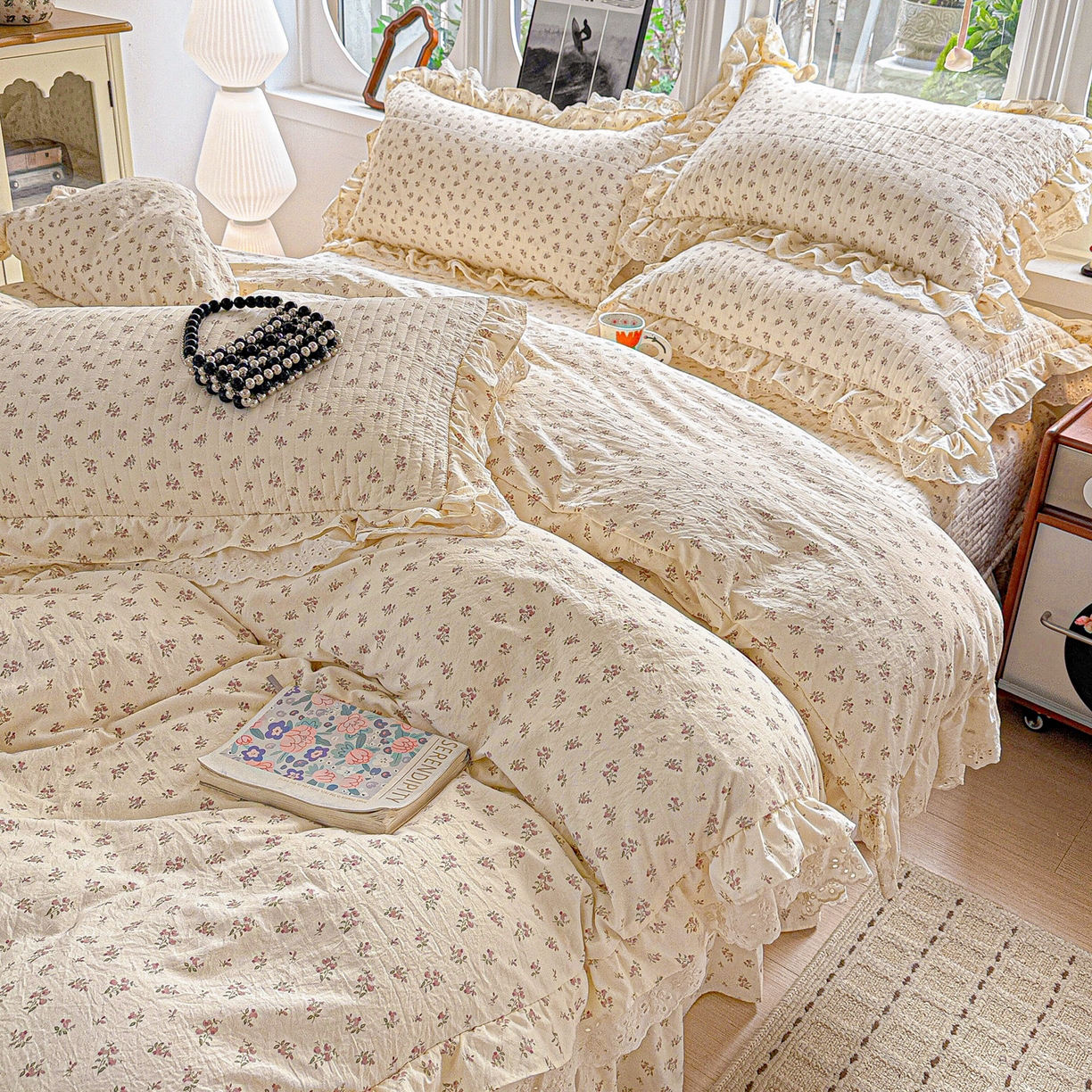 91家纺网 家纺一手货源 找家纺  梦莱斯 2026新款小清新可爱风纯棉花边床盖四件套 雾紫汀兰