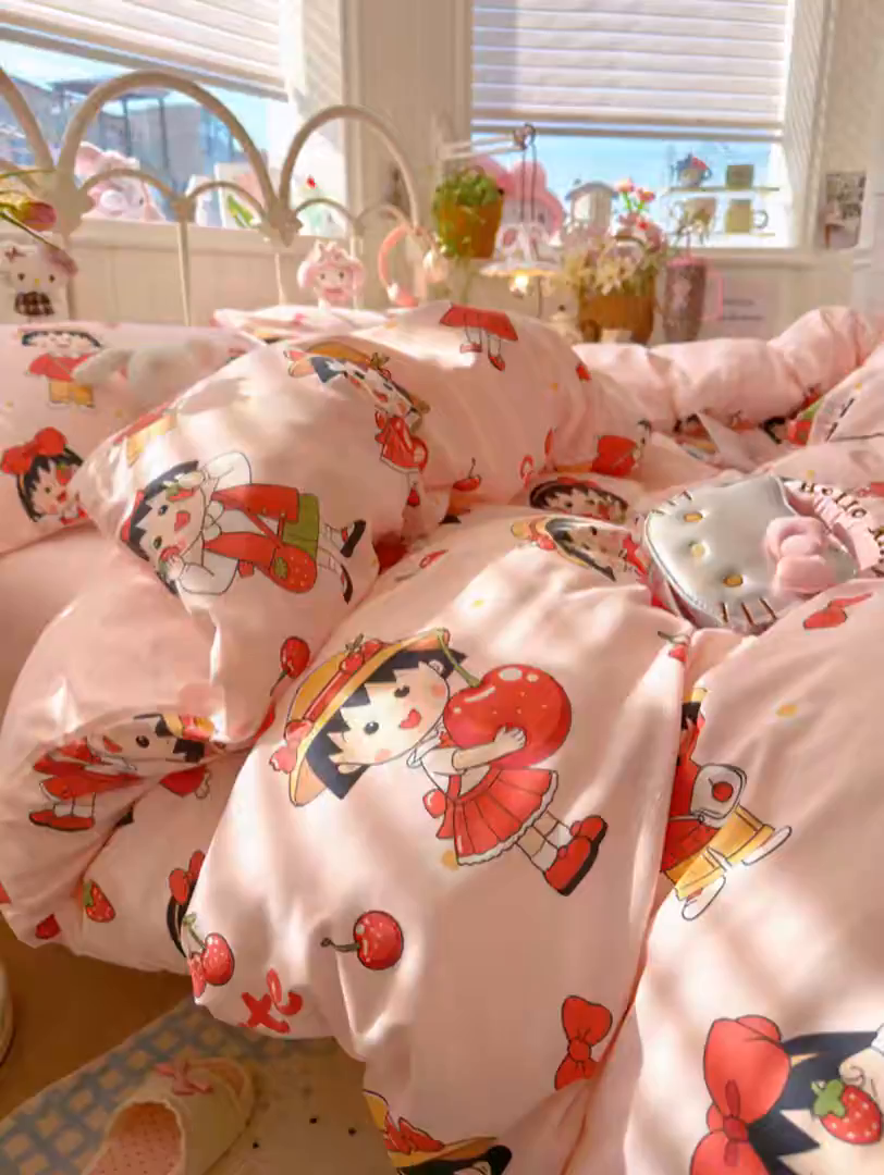 91家纺网 家纺一手货源 找家纺 卡斯诺家纺馆 2026新款卡通水洗云朵棉四件套下载文件包含买家秀 草莓女孩