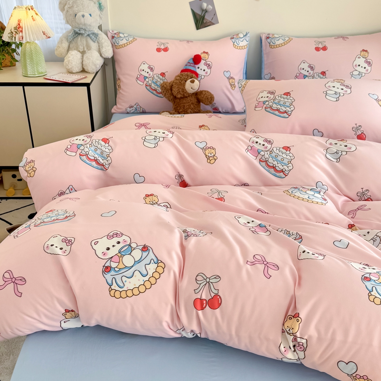 91家纺网 家纺一手货源 找家纺 卡斯诺家纺馆 2026新款卡通水洗云朵棉四件套下载文件包含买家秀 蛋糕KT