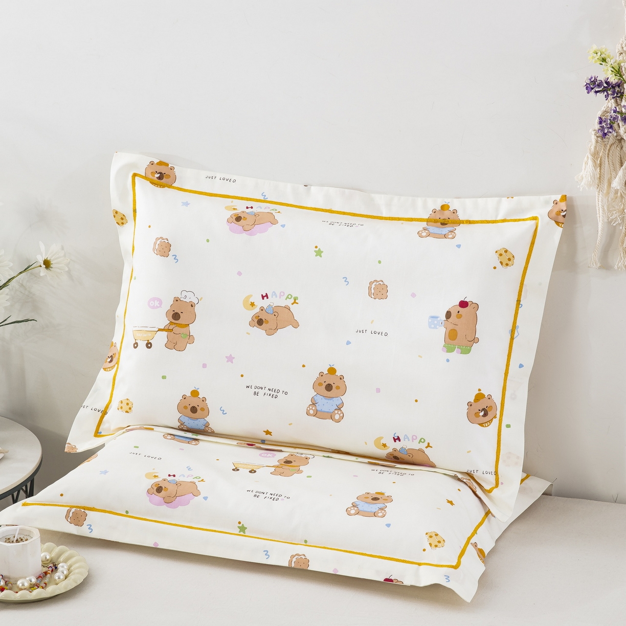 91家纺网 家纺一手货源 找家纺 乐秀家纺 2026新款卡通全棉枕套儿童幼儿园枕头开心卡皮巴拉