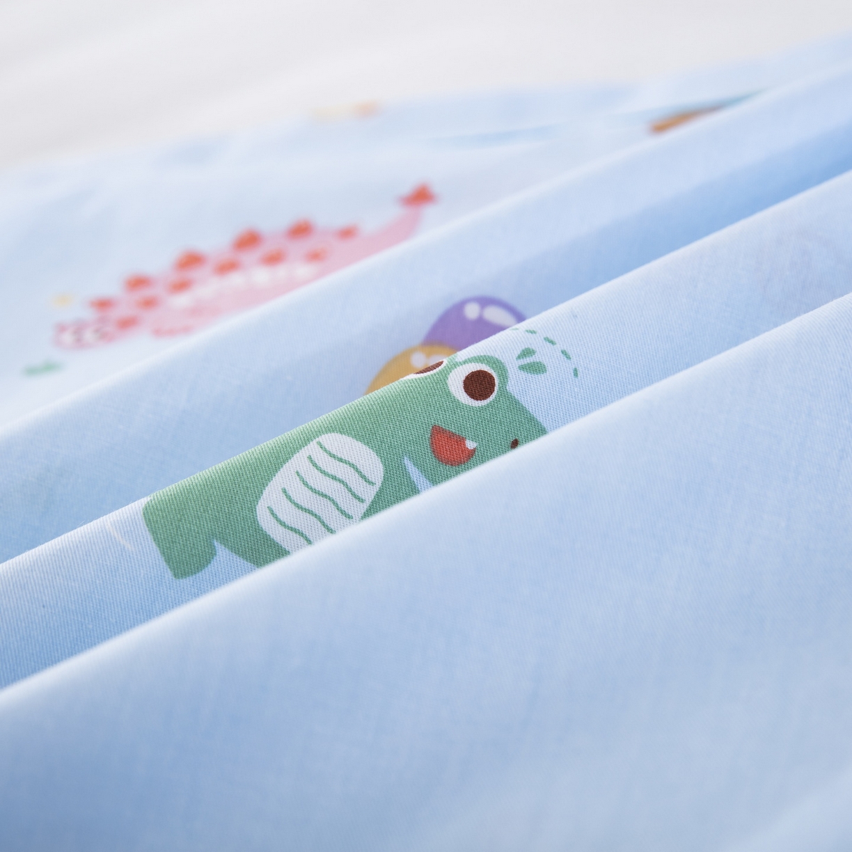 91家纺网 家纺一手货源 找家纺 乐秀家纺 2026新款卡通全棉枕套儿童幼儿园枕头恐龙派对