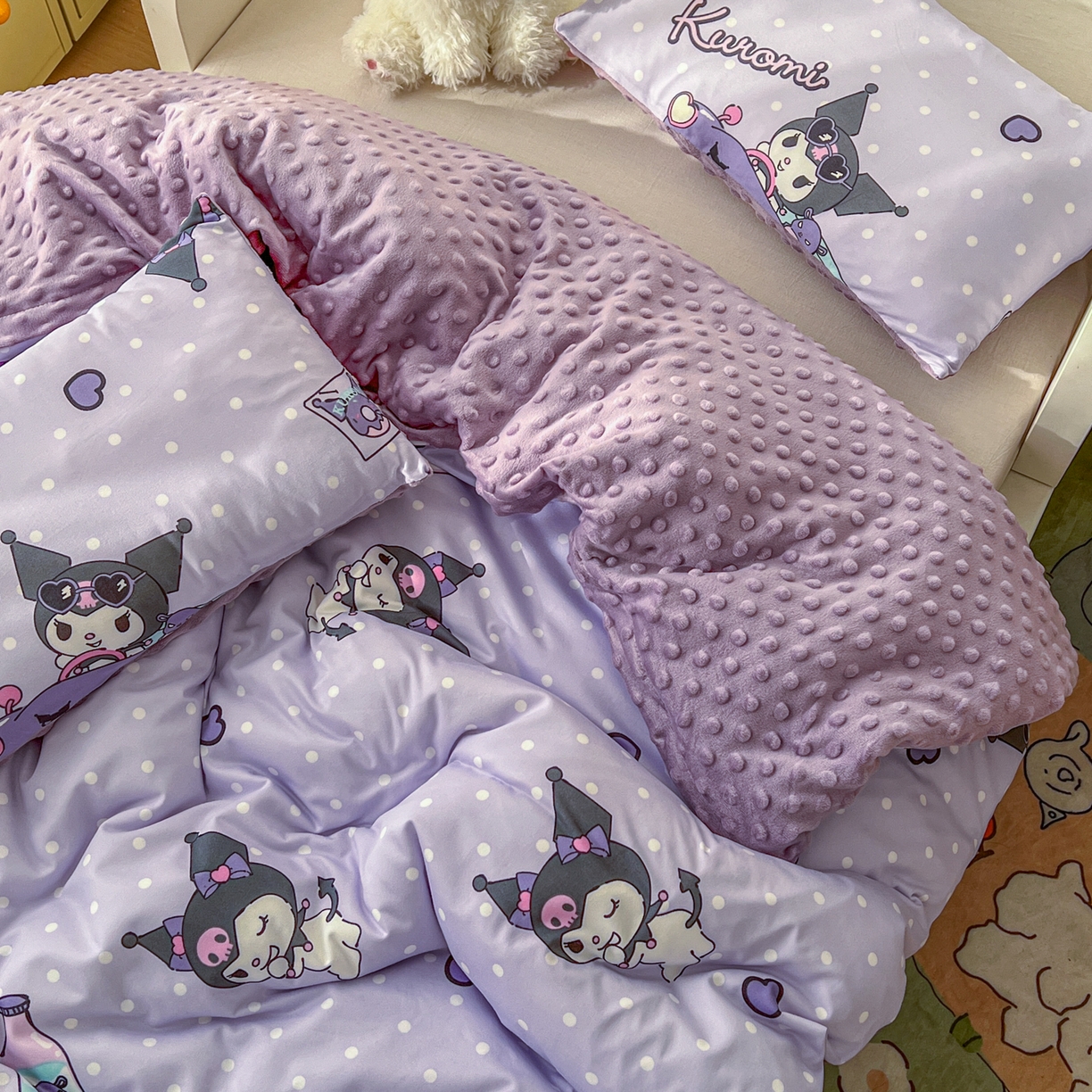 91家纺网 家纺一手货源 找家纺 希诺家居 2026新款三丽鸥针织豆豆多功能盖毯可拆卸被子被套儿童学生被子 汽车库洛米