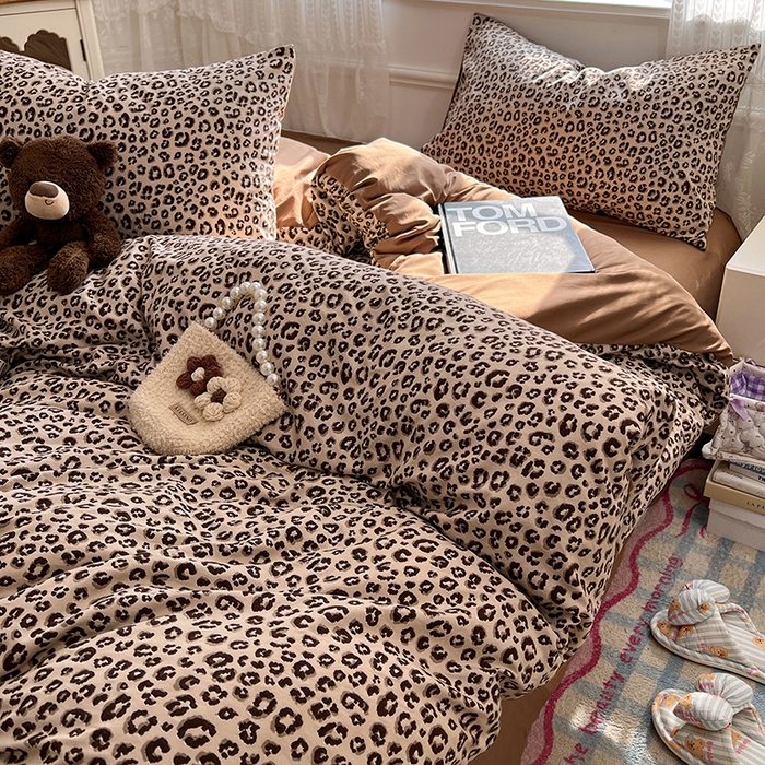 91家纺网 家纺一手货源 找家纺 优佳优品 【提供买家秀】2026新款加厚水洗仿棉A类印花四件套 巴黎野豹