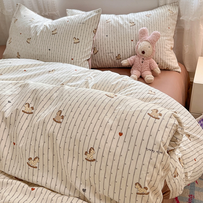 91家纺网 家纺一手货源 找家纺 优尚佳生活馆 【提供买家秀】2026新款加厚水洗仿棉A类印花四件套 快乐木马