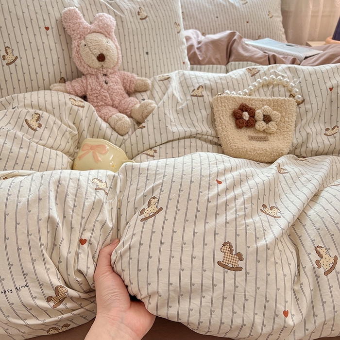 91家纺网 家纺一手货源 找家纺 优佳优品 【提供买家秀】2026新款加厚水洗仿棉A类印花四件套 快乐木马