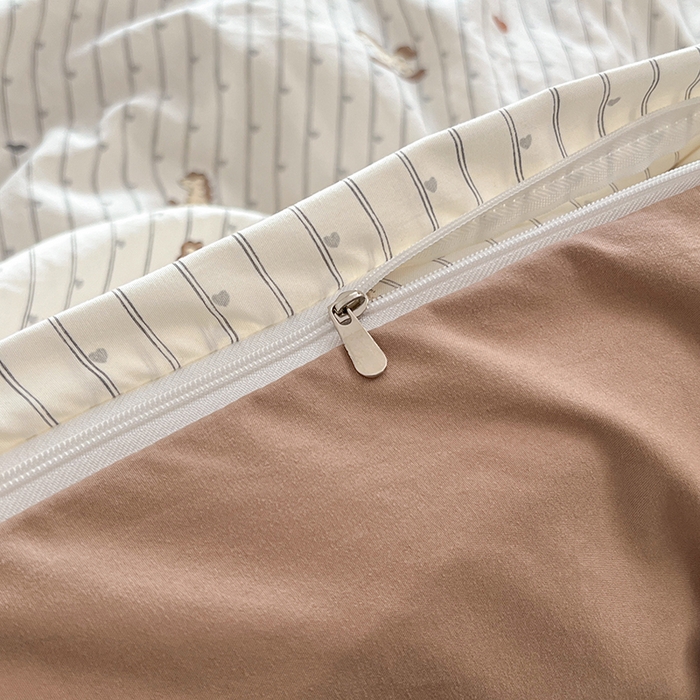 91家纺网 家纺一手货源 找家纺 优佳优品 【提供买家秀】2026新款加厚水洗仿棉A类印花四件套 快乐木马